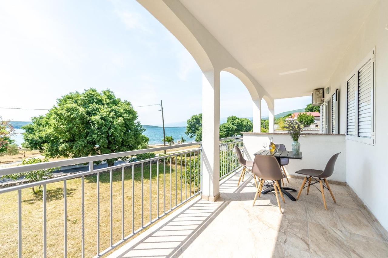 Apartmani Dupor Gornji Karin Exteriör bild