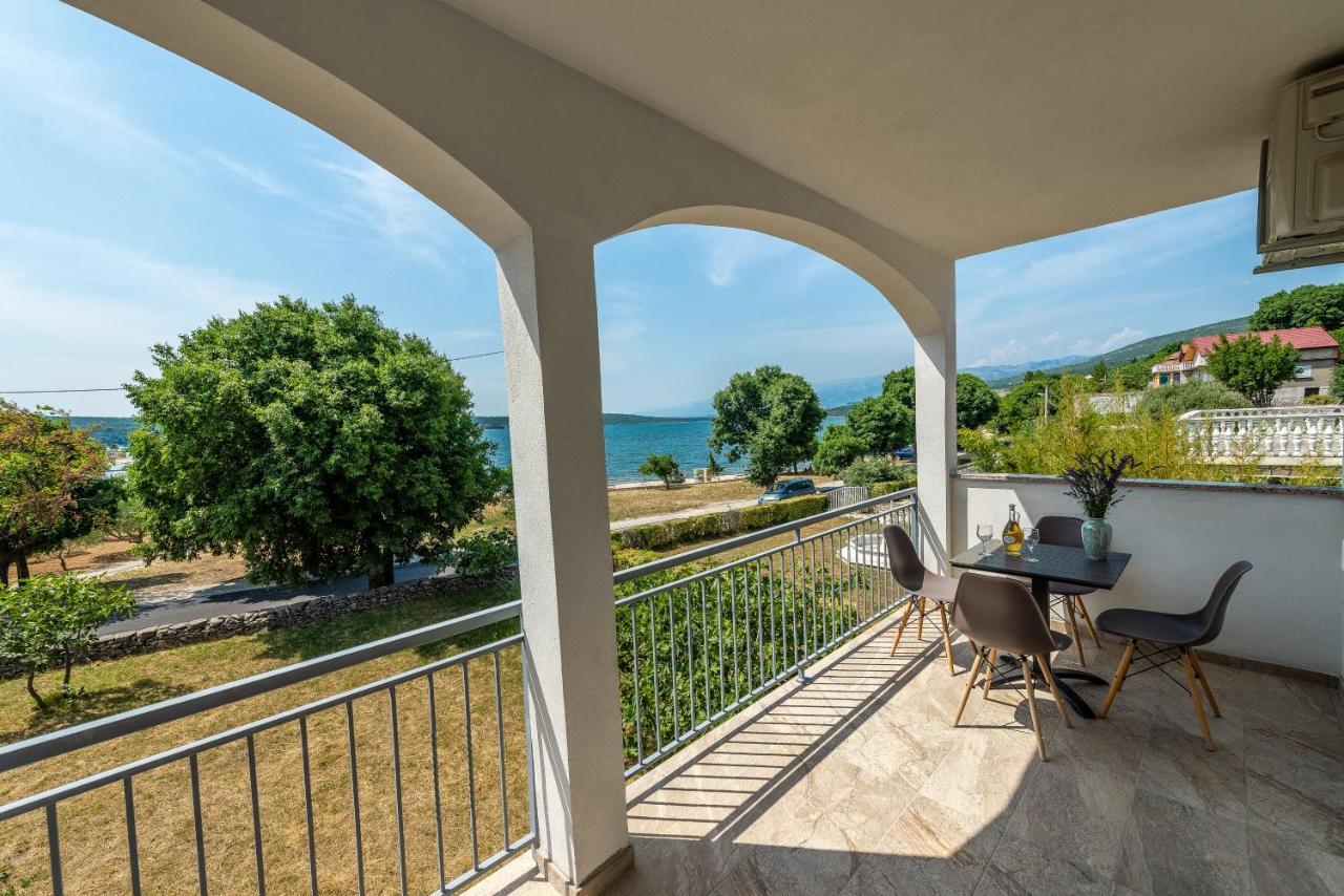 Apartmani Dupor Gornji Karin Exteriör bild
