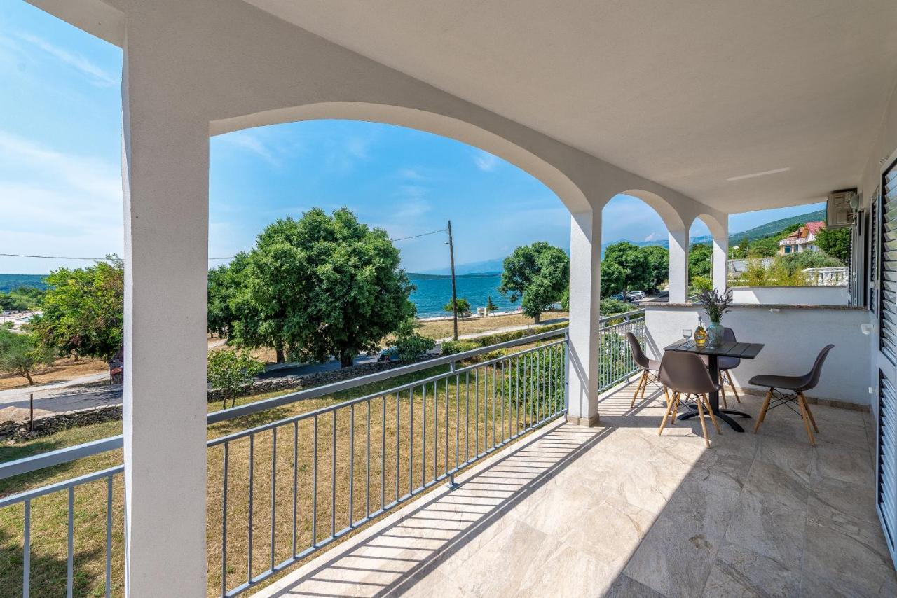 Apartmani Dupor Gornji Karin Exteriör bild