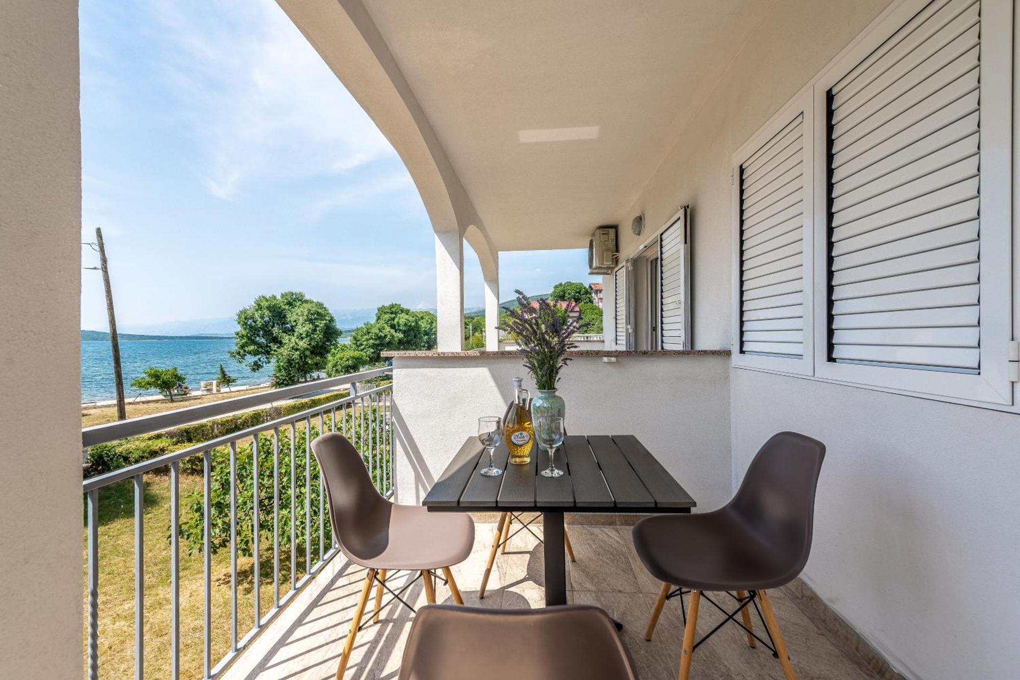 Apartmani Dupor Gornji Karin Exteriör bild